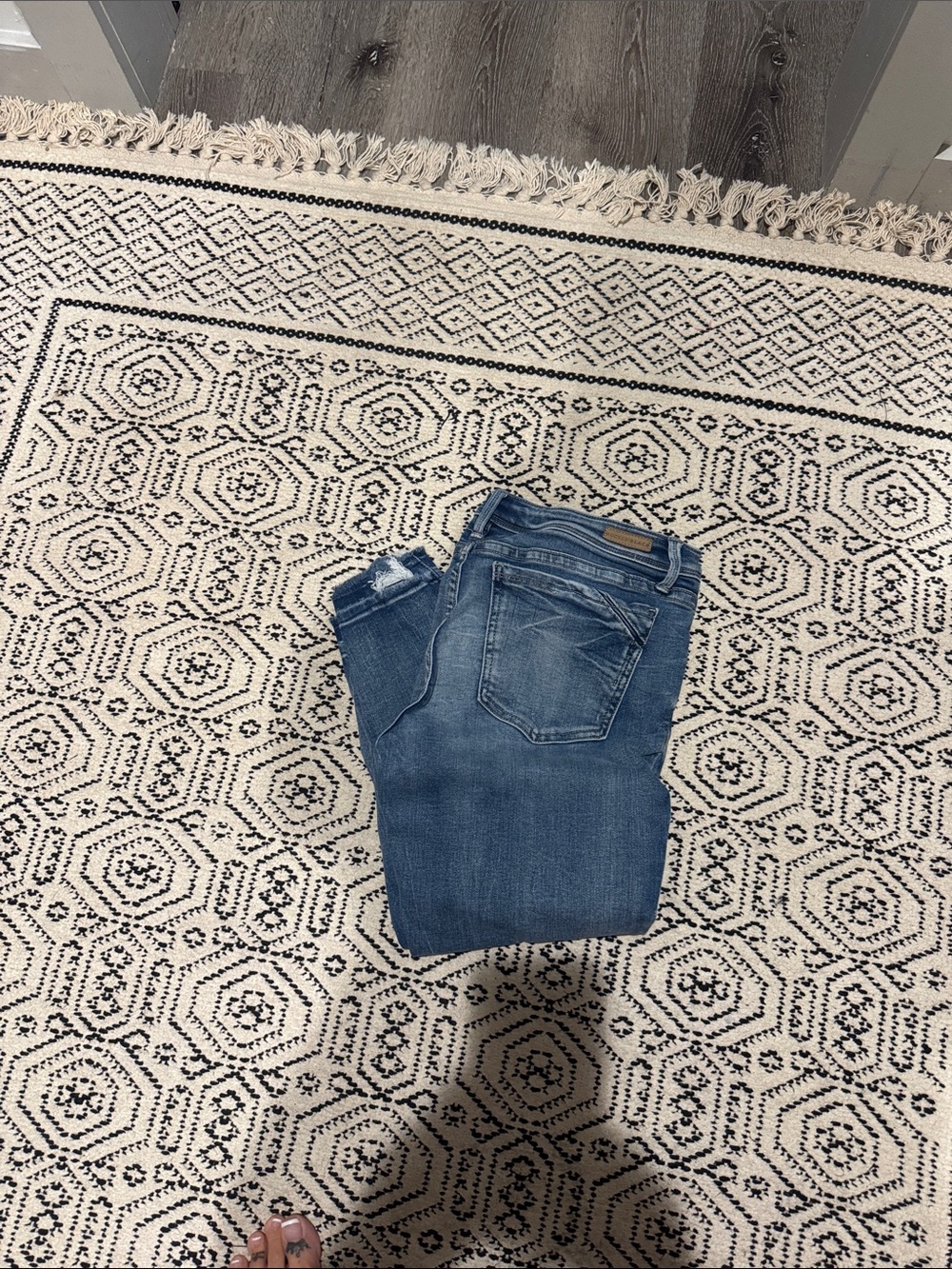 Buckle Black skinny Jeans Classic Mid Wash Blue Women’s Jeans ankle skinny